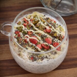 Pistachio, White Chocolate & Strawberry (Pr'Oats)