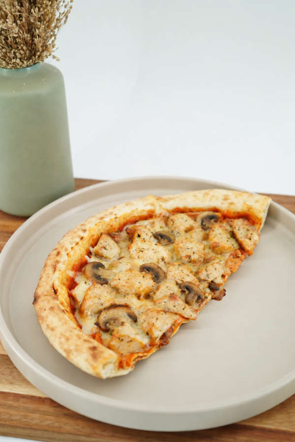 Chicken & Mushroom Protein Pizza